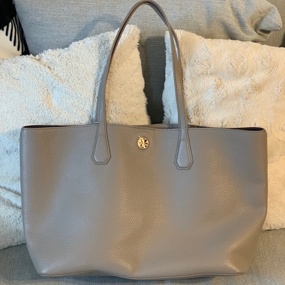 Tory Burch Handbags - Tory Burch Perry tote